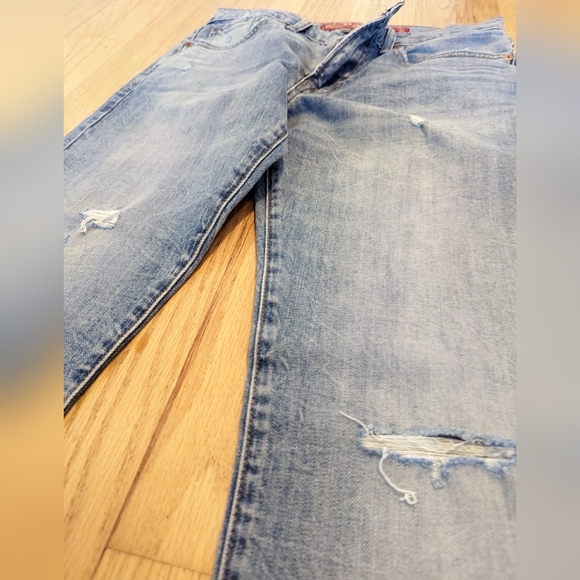 *NWT* Lucky Brand 121 Slim Distressed Jean 30x32 - Picture 4 of 8